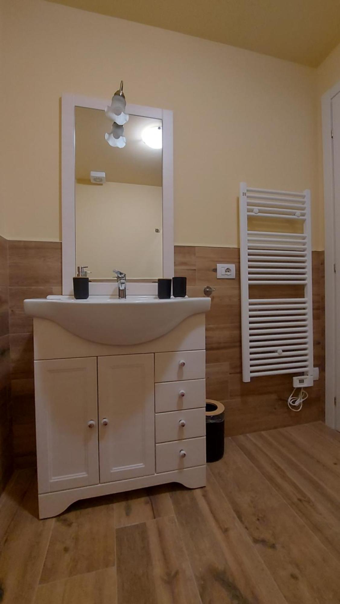 Al Vecchio Lavatoio Hotel Colle Brianza ภายนอก รูปภาพ